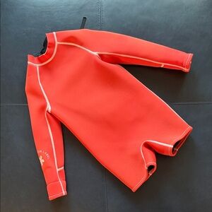 SUMMER SUN LABEL - Kids Red Long-Sleeve Wetsuit Rash Guard 3-4Y